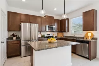 Photo #5: O6410896 Listing 