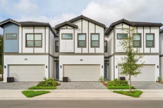 MLS: O6410971 Condo For Sale