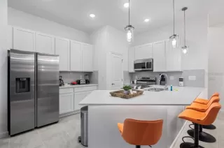 Photo #2: O6410971 Listing