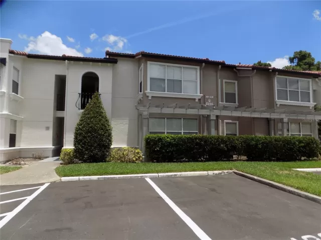 MLS: O6411053 Condo For Sale