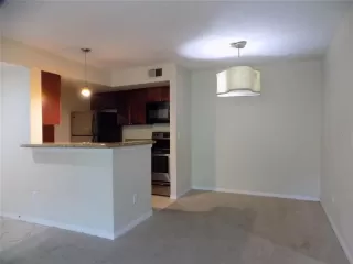Photo #2: O6411053 Listing