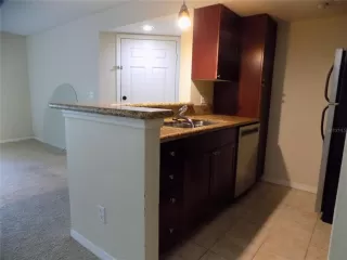 Photo #3: O6411053 Listing