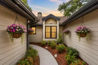 Photo #1: O6411070 Listing