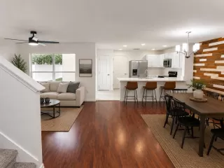 Photo #2: O6411080 Listing