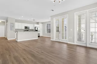 Photo #4: O6411195 Listing