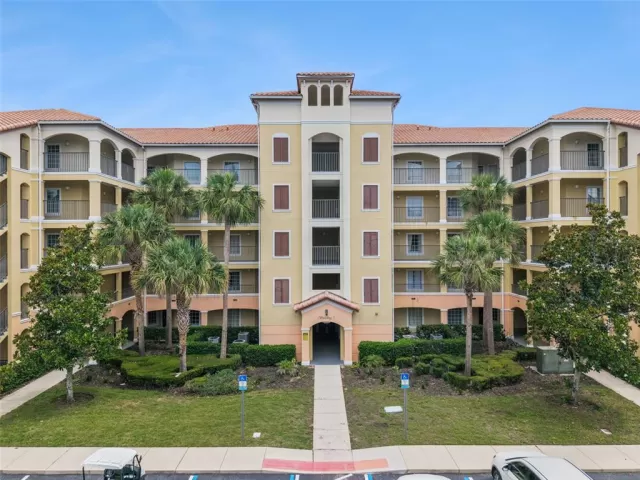 MLS: O6411238 Condo For Sale
