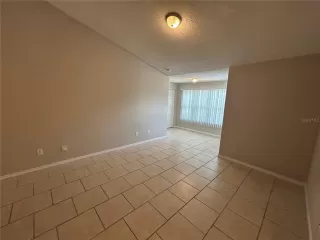 Photo #2: O6411279 Listing