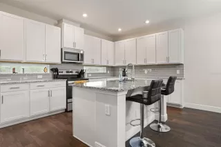 Photo #5: O6411419 Listing 