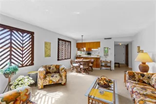 Photo #6: O6411546 Listing