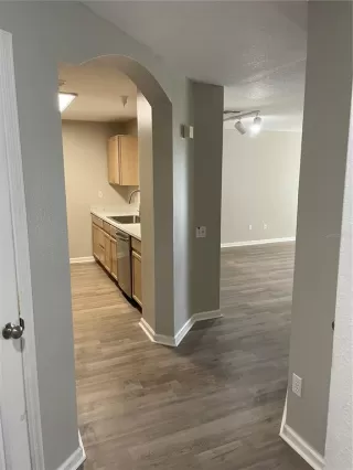 Photo #6: O6411613 Listing