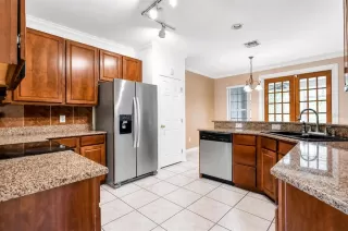 Photo #4: O6411704 Listing 