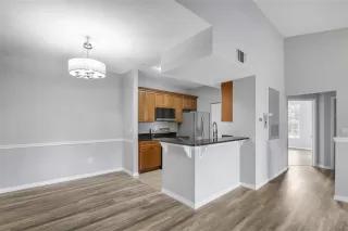 Photo #5: O6411751 Listing