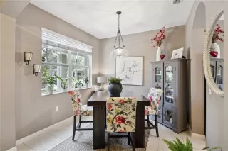 Photo #5: O6411769 Listing
