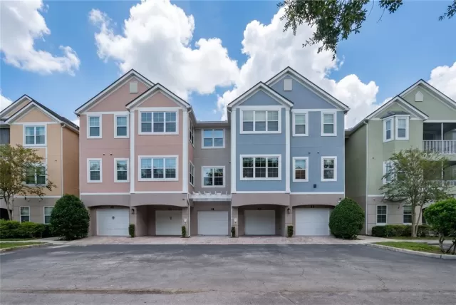 MLS: O6411855 Condo For Sale