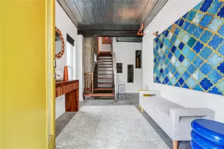 Photo #2: O6411899 Listing 