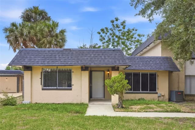 MLS: O6411909 Condo For Sale