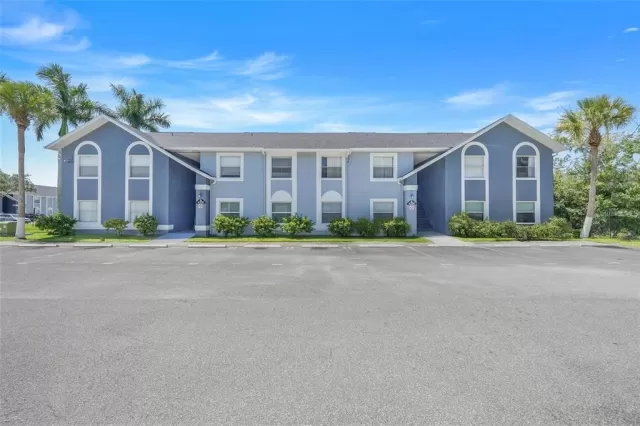 MLS: O6411910 Condo For Sale