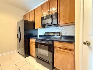 Photo #5: O6411928 Listing 