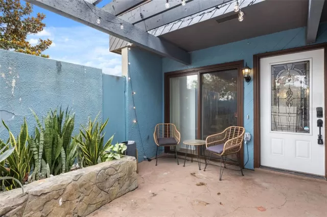 MLS: O6411958 Condo For Sale