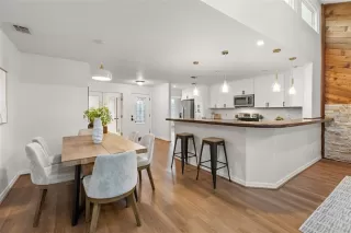 Photo #2: O6411958 Listing