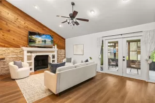 Photo #5: O6411958 Listing