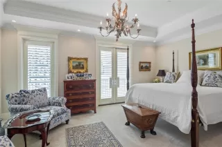 Photo #4: O6412134 Listing