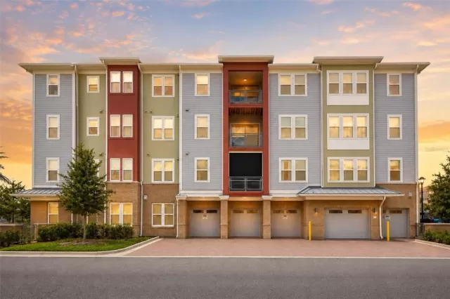 MLS: O6412367 Condo For Sale