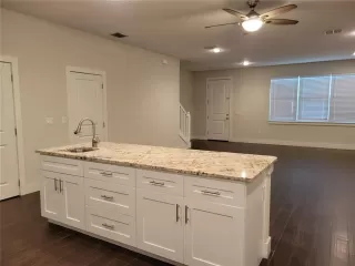 Photo #3: O6412442 Listing
