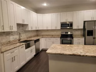 Photo #5: O6412442 Listing