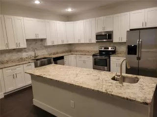 Photo #6: O6412442 Listing