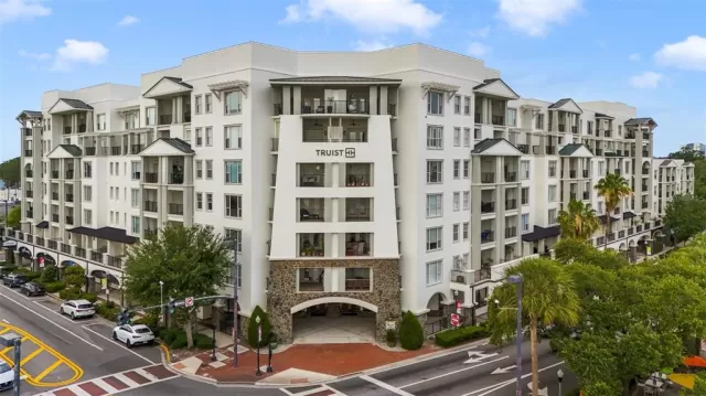 MLS: O6412500 Condo For Sale
