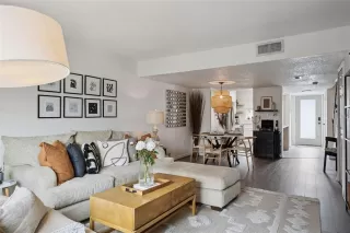 Photo #2: O6412646 Listing 