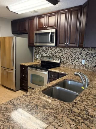Photo #6: O6412651 Listing