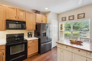 Photo #5: O6412723 Listing