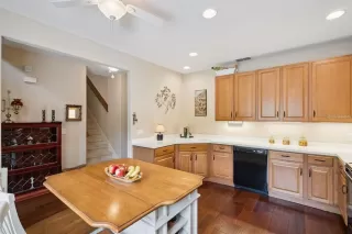 Photo #6: O6412723 Listing