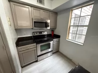 Photo #5: O6412796 Listing