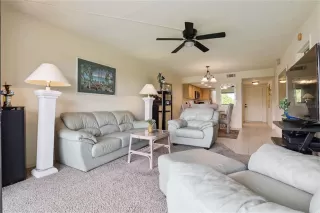 Photo #5: O6412853 Listing