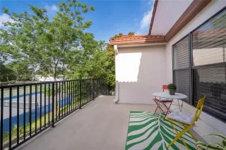 Photo #4: O6412884 Listing 