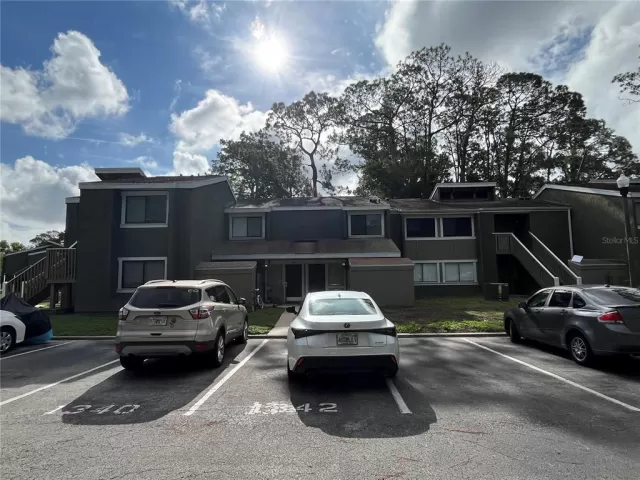 MLS: O6413012 Condo For Sale
