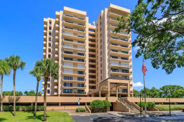 MLS: O6413270 Condo For Sale