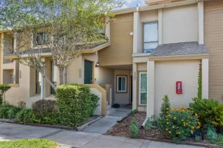 Photo #1: O6413590 Listing 