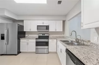 Photo #2: O6413590 Listing 