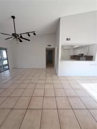 Photo #4: O6413655 Listing 