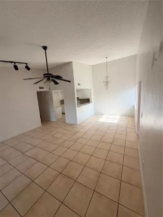 Photo #5: O6413655 Listing 