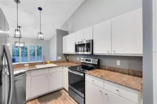 Photo #6: O6413783 Listing