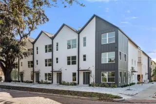 Photo #1: O6413850 Listing 