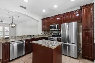 Photo #5: O6413981 Listing