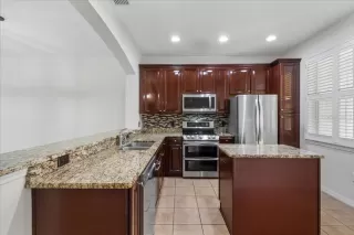 Photo #6: O6413981 Listing