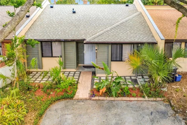 MLS: O6414052 Condo For Sale