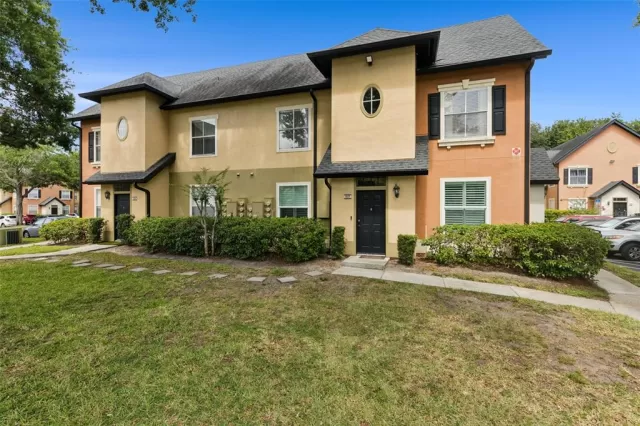 MLS: O6414317 Condo For Sale
